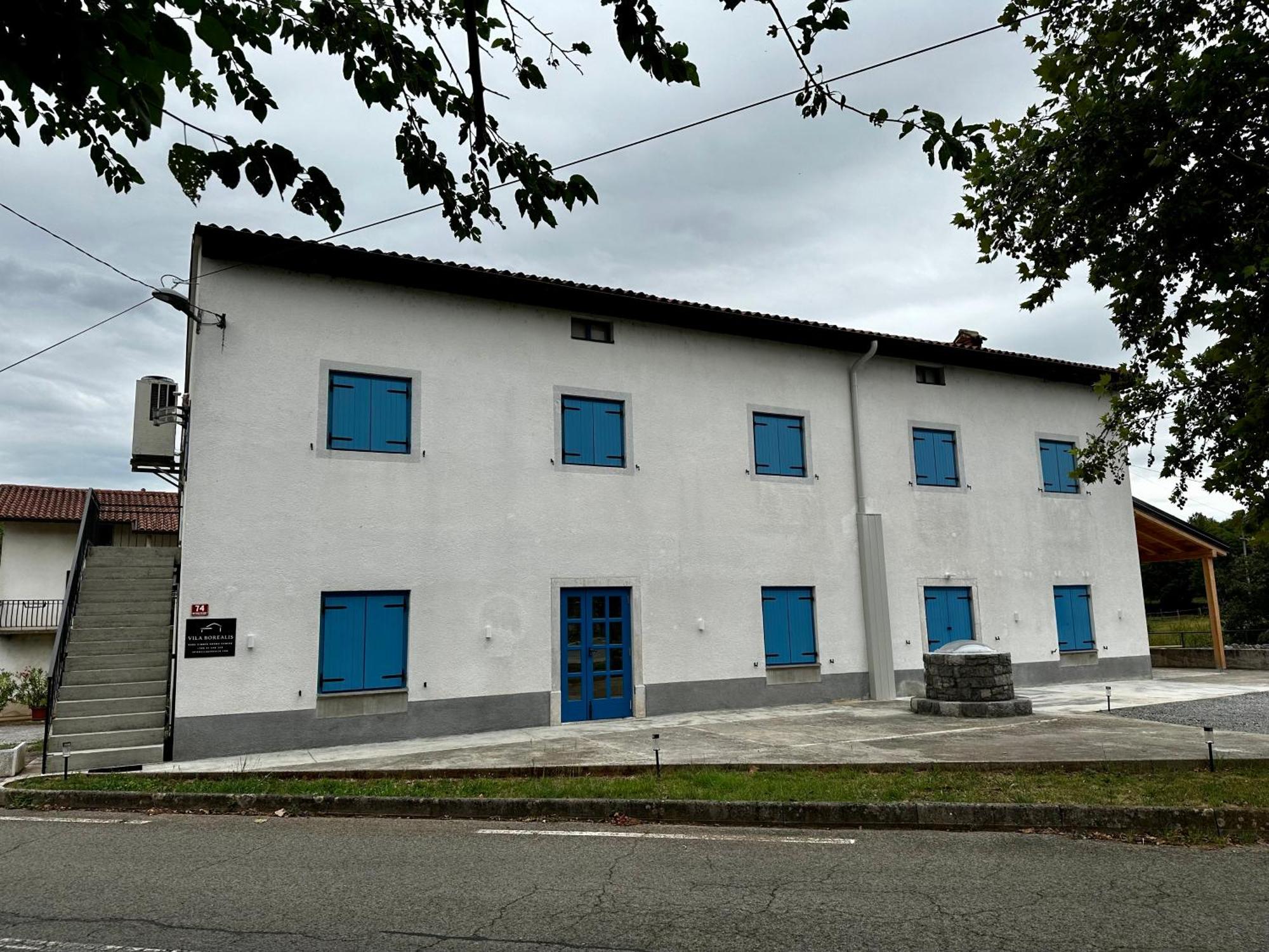 Vila Borealis Komen Exterior foto